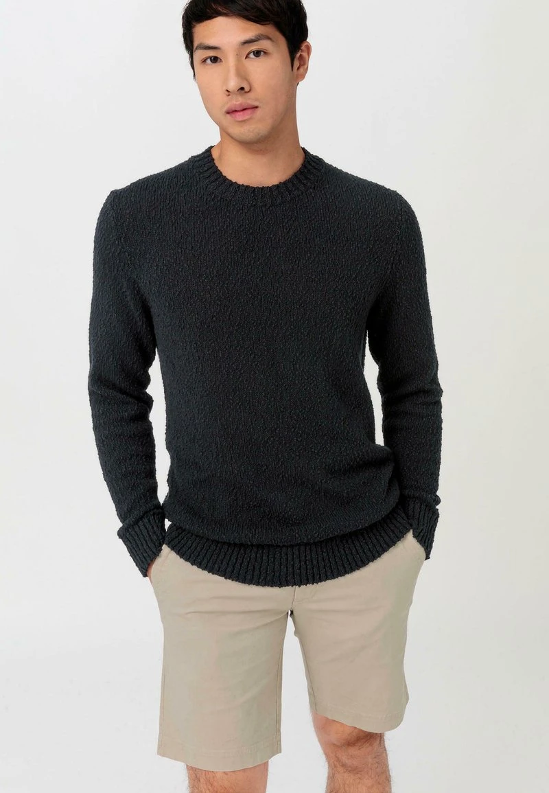 Strickpullover - Schwarz 1 Strickpullover - Schwarz