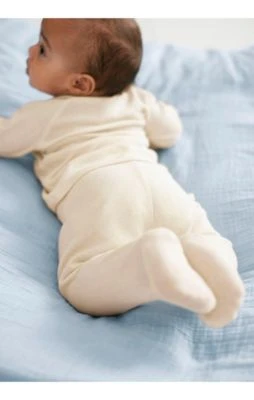 Hessnatur Erstlingshose Aus Reiner Bio-Baumwolle Für Kinder 2 Hessnatur Erstlingshose Aus Reiner Bio-Baumwolle Für Kinder – Bild 2