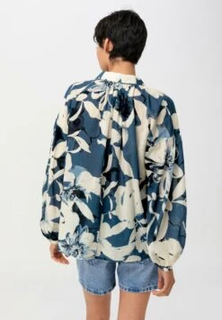 Hemdbluse - Wasserblau 8 Hemdbluse - Wasserblau -Hessnatur a26a7be1d49343caa94577928b99ce3c