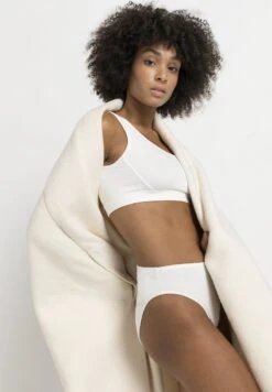 Slip - Naturweiss -Hessnatur a901c8555da740b8b6100eff9b64a737 1