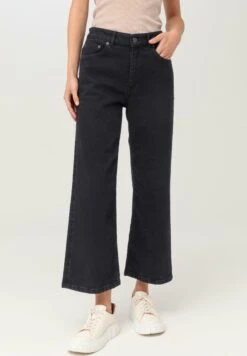 Flared Jeans - Black Washed